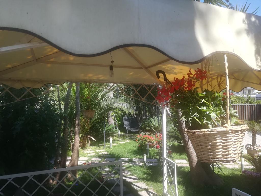 Beatrice Home Pompei Bagian luar foto